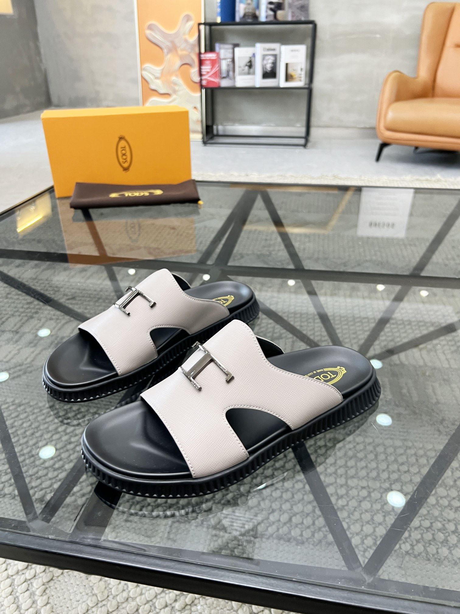 Tods Sandals